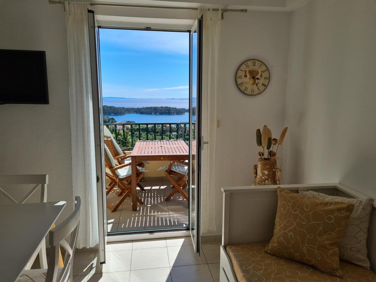Apartments Linda Palit Экстерьер фото